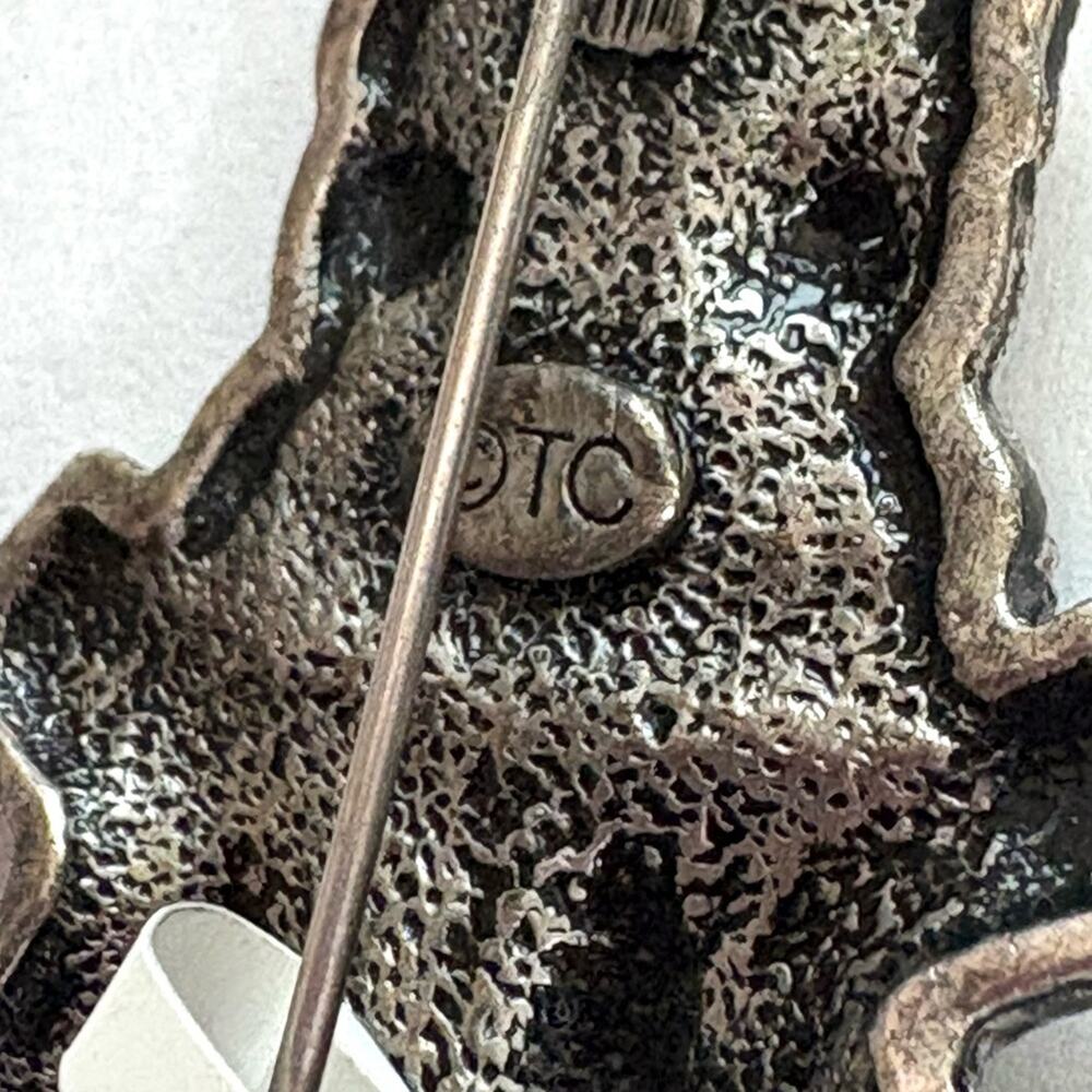 OTC Silver Tone Rhinestone Snowman Brooch Vintage Christmas Holiday - Picture 3 of 3